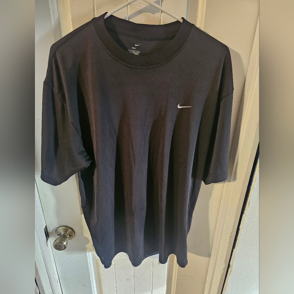 Men's NIKE DRI-FIT Tee